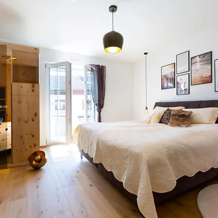 Ad Fontes Mit Bergblick & Sauna Apartment *